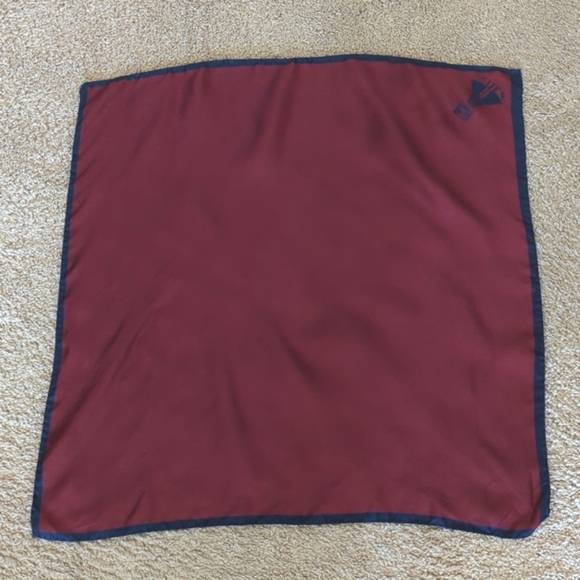 Burberrys Authentic Burgundy w Navy Trim Silk Scarf Vintage 26" x 26" - Picture 7 of 13